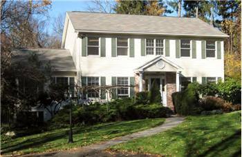 $460,000
Brookfield Colonial