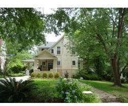 $464,000
Classic Wales Garden Home