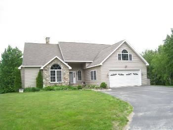 $475,000
Lewiston, LARGE 10 ROOM CONTEMPORARY WITH 5 BEDROOMS 3.5