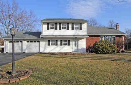 $475,000
Parsippany 5BR 3BA, Bright, Sun Filled Colonial Split in