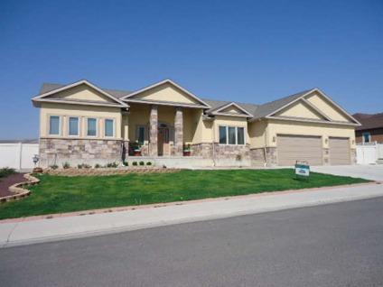 $475,000
Rock Springs, Ready to move into! Large bedrooms