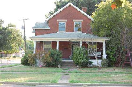 $47,500
Paducah 2BR 1BA, This home built in 1900 has so many