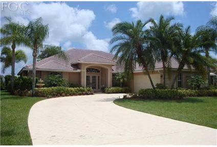 $489,000
Bonita Springs 3BR 2.5BA, Lovely pool home with southern