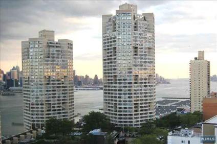 $498,000
West New York Three BR 3.5 BA, Fabulous Penthouse Duplex unit in a
