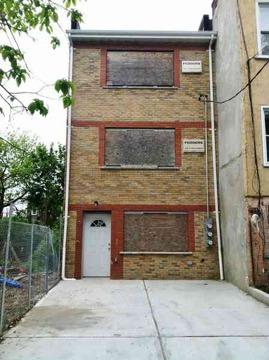 $499,000
Brooklyn 5BR 3BA, Very spacious - 2 family house.