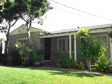 $499,000
Los Angeles 4BR 2BA, Front house is a 20's traditional with