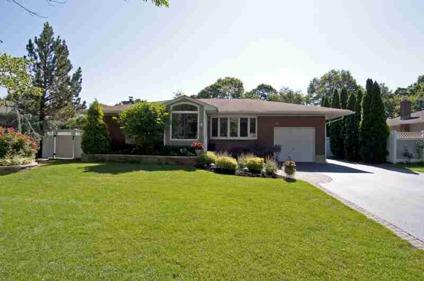$499,000
Property For Sale at 7 Valmont Ln Commack, NY