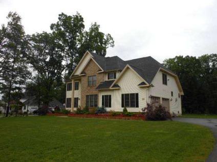 $499,000
Wonderful Colonial in Red Brook Estates