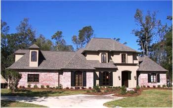 $499,900
Custom Built Home on Estate Sized Lot