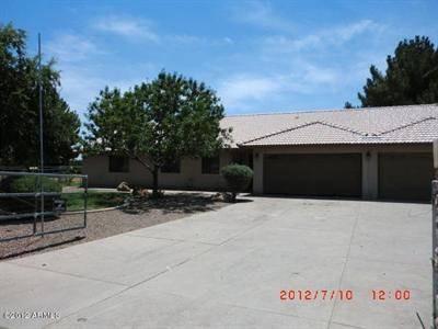 $499,900
Fabulous acreage property located in the heart of Gilbert! No HO