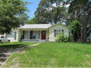 $49,000
Nacogdoches 3BR 1BA, Great starter home or investment