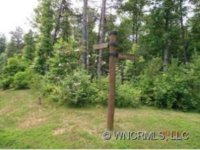 $49,900
Large homesite 1+acres in desireable location...