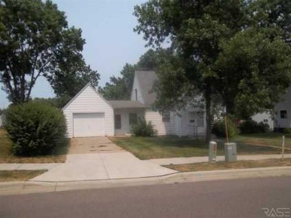 $49,900
Luverne 3BR 1BA, Bring your paint brusch and with a little
