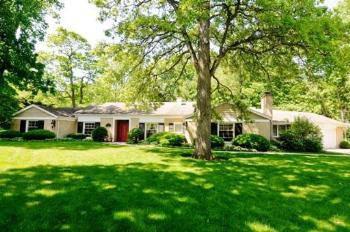 $500,000
Lincolnshire 3BR 2BA, Lovely Ranch with many updates.