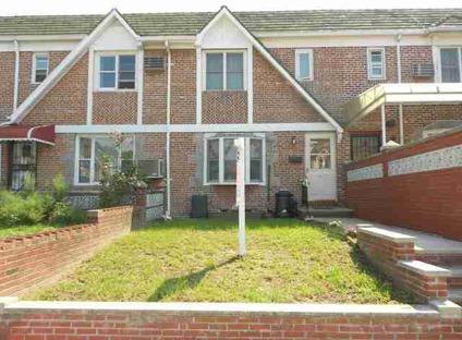 $519,000
Middle Village 3BR 1BA, This Well Kept One Family Brick Home