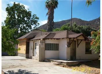 $51,000
Lake Elsinore 2BR 1BA, Mr Fixer didn't finish....This home