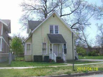 523 West Grand Ave, Muskegon MI 49441