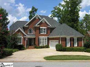 $524,900
Gorgeous all brick home with basement in popu...