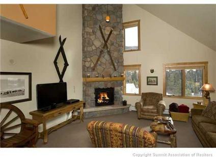 $535,000
Dillon 2BA, This 2-bedroom in Arapahoe Lodge has vaulted