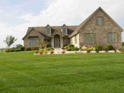 $545,000
Property For Sale at N82W23422 Five Iron Way Lisbon, WI