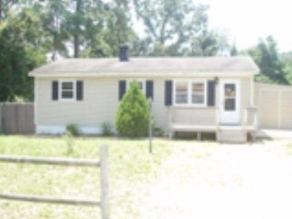 $54,000
Edenton, Great house in . This three bedroom one bath is