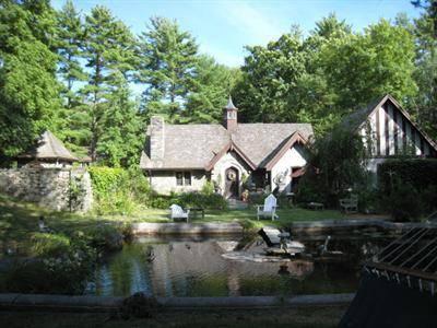 $550,000
1912 Elizabethan Stone Cottage