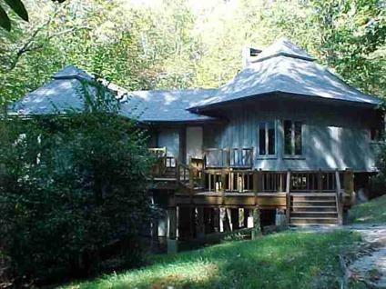 $550,000
Riverfront home in Cashiers