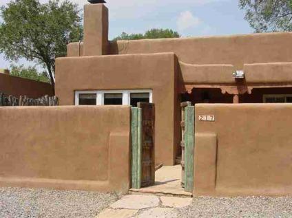 $550,000
Santa Fe Real Estate Home for Sale. $550,000 3bd/3ba. - Debra Hagey of
