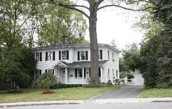 $550,000
Stamford 3BR 2.5BA, Captivating Colonial ? An Antique Home