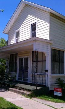 $55,000
Adrian, 3 UNIT HOME WITH 3 FURNACES AND SEPERATE