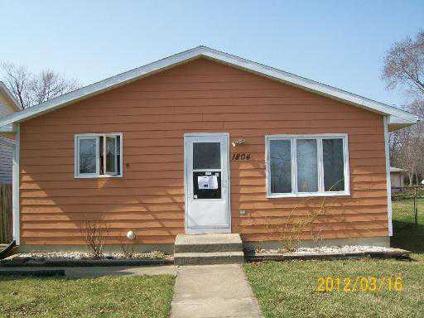 $55,900
1 Story, Ranch - ZION, IL
