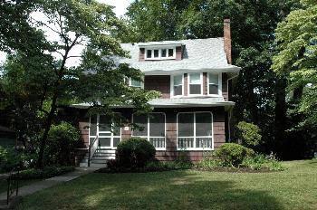 $565,000
Maplewood 5BR 2.5BA, Located on a quiet, tree-lined