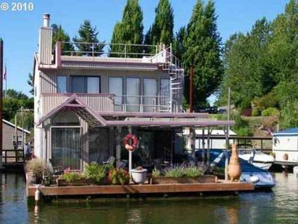 $575,000
Fabulous Floating Home