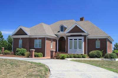 $575,000
Ozark 3BR 4BA, This breathtaking home is a msut see.