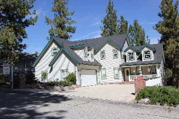 $575,000
Wrightwood 4BR 3BA, OVER 4500 SQ. FT. UNDER ROOF, RV ACCESS