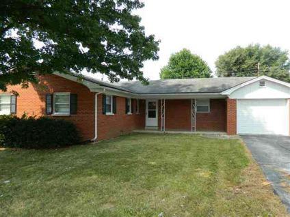 $57,500
Lawrenceburg, 3BR/1.5BA brick ranch home features a kitchen