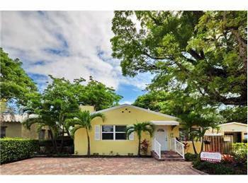 $585,000
Great income producing property located right next to Las Olas