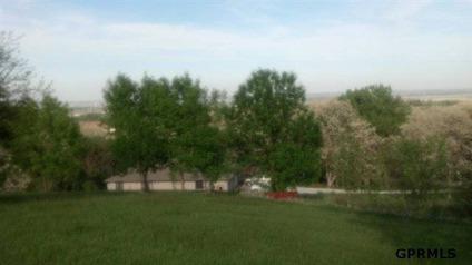 $58,500
Fort Calhoun, Beautiful treed lot overlooking the Missouri
