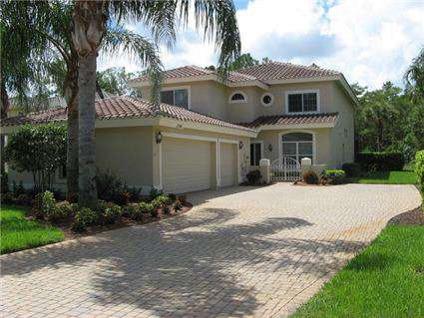 $599,000
Naples, SHORT SALE-5 bedrooms and loft/game room.