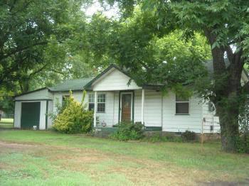 $59,000
Russellville, Listing agent and office: Todd Long