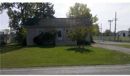 $59,500
Nice 2 bdrm home. Small room off Master could be 3rd bdrm.