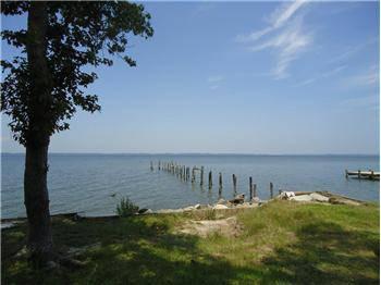 $59,900
Great waterfront lot at unbelievable price!