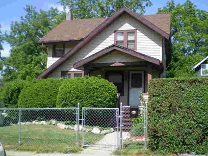 $59,900
Lansing 2BR 1BA, Totally fenced backyard sanctuary perfect