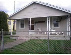 $59,900
ST ALBANS- Great starter home with a large, l...