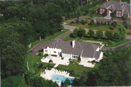 $5,000,000
10Bed 10Bath Brookville Home with Pool + 2 Acres of Land