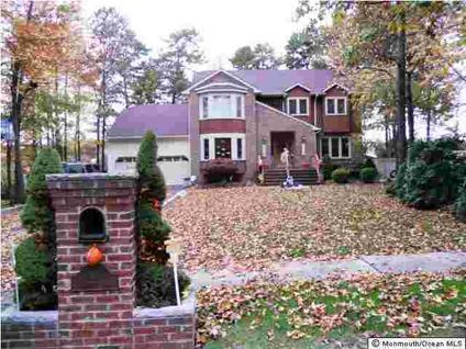 $600,000
Englishtown, Well maintained 5 bedroom, 4 bath brick front