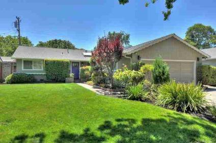 $608,000
Remodeled Ranch Home!