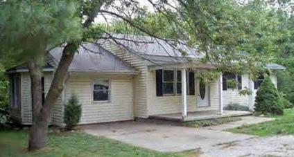 $61,900
Muncie 2BR 1BA, Auction to be Held On-Site: 107 E.