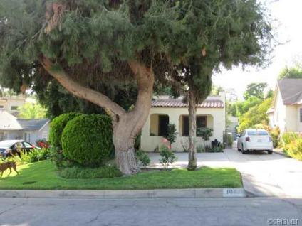 $628,000
Burbank 2BR 1BA, This standard sale fixer is a great