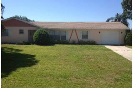 $62,000
Sebring 2BR, A home for entertaining or plenty of room to